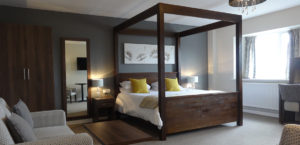 The Crossways Wells - New Four Poster Suite